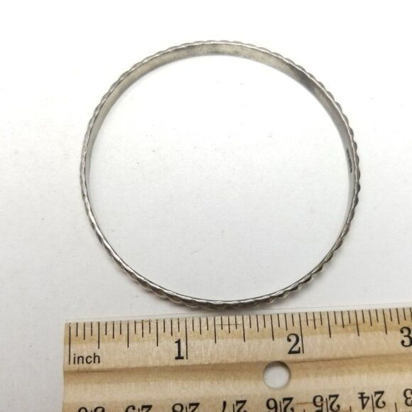 Vintage Silver Tone Bangle Bracelet, Minimal Raised Design, Stamped Mexico - Picture 5 of 7